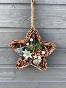 Handmade Hanging star wreath 25 x 25 x 6cm Christmas/seasonal hanging wreath