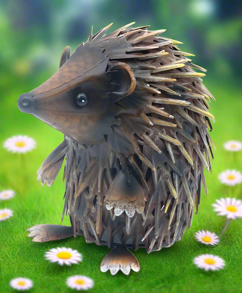 Hedgehog metal standing up garden sculpture measuring 25x15x22cm