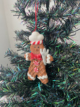 Indlæs billede til gallerivisning Resin Christmas gingerbread man Christmas bauble tree hanging decoration/christmas/seasonal/ resin hanging item
