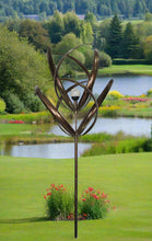 Charger l&#39;image dans la galerie, knightsbridge Bronze windsculpture/windspinner with solar bulb measuring 61 x 61 x 208cm
