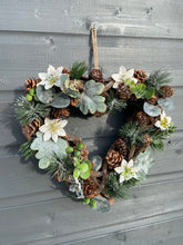 Indlæs billede til gallerivisning Handmade hanging heart wreath 30 x 29 x 10cm Christmas /seasonal hanging wreath
