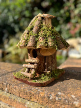 Indlæs billede til gallerivisning Handmade wooden birdhouse hut with ladder 19x19x23cm - Marissa&#39;s Garden &amp; Gift
