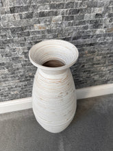 Charger l&#39;image dans la galerie, White handmade with natural colourings bamboo vase 60cm tall floor or table vase
