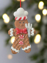 Afbeelding in Gallery-weergave laden, Resin Christmas gingerbread man Christmas bauble tree hanging decoration/christmas/seasonal/ resin hanging item - Marissa&#39;s Garden &amp; Gift
