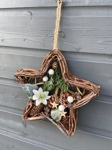 Handmade Hanging star wreath 25 x 25 x 6cm Christmas/seasonal hanging wreath