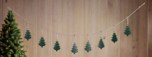 Laden Sie das Bild in den Galerie-Viewer, Handmade powder coated hanging green Christmas tree garland measuring 150 x 22x 1cm
