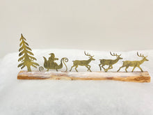 Laden Sie das Bild in den Galerie-Viewer, Handmade Christmas gold sleigh and reindeers with Christmas tree on a wood log 46 x 5 x 17cm
