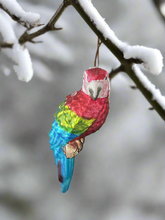 Laden Sie das Bild in den Galerie-Viewer, Christmas parrot bauble tree hanging decoration/christmas/seasonal/ glass hanging item
