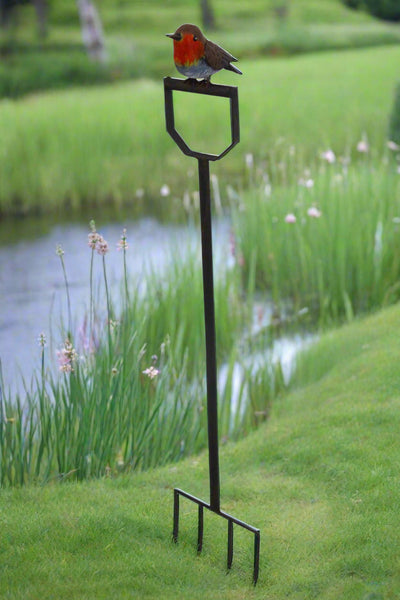 Handmade powder coated Robin on a spade sculpture 105cm tall