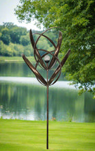 Laden Sie das Bild in den Galerie-Viewer, knightsbridge Bronze windsculpture/windspinner with solar bulb measuring 61 x 61 x 208cm
