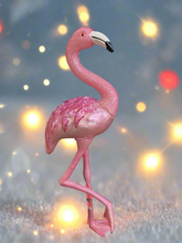 Afbeelding in Gallery-weergave laden, Christmas flamingo hanging decoration/christmas/seasonal/ glass hanging item
