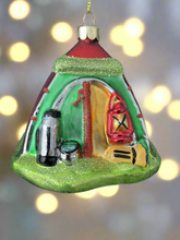 Charger l&#39;image dans la galerie, Glass Christmas camping tent/campers tent Christmas bauble tree hanging decoration/christmas/seasonal/ glass hanging item
